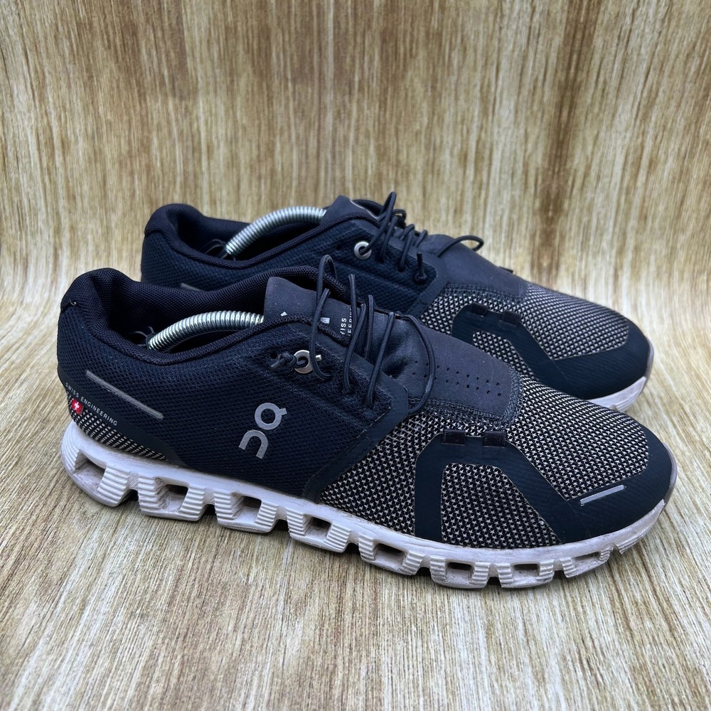On Cloud Cloud 5 Combo Women's Size 8.5 Black White Running Shoes Sneakers